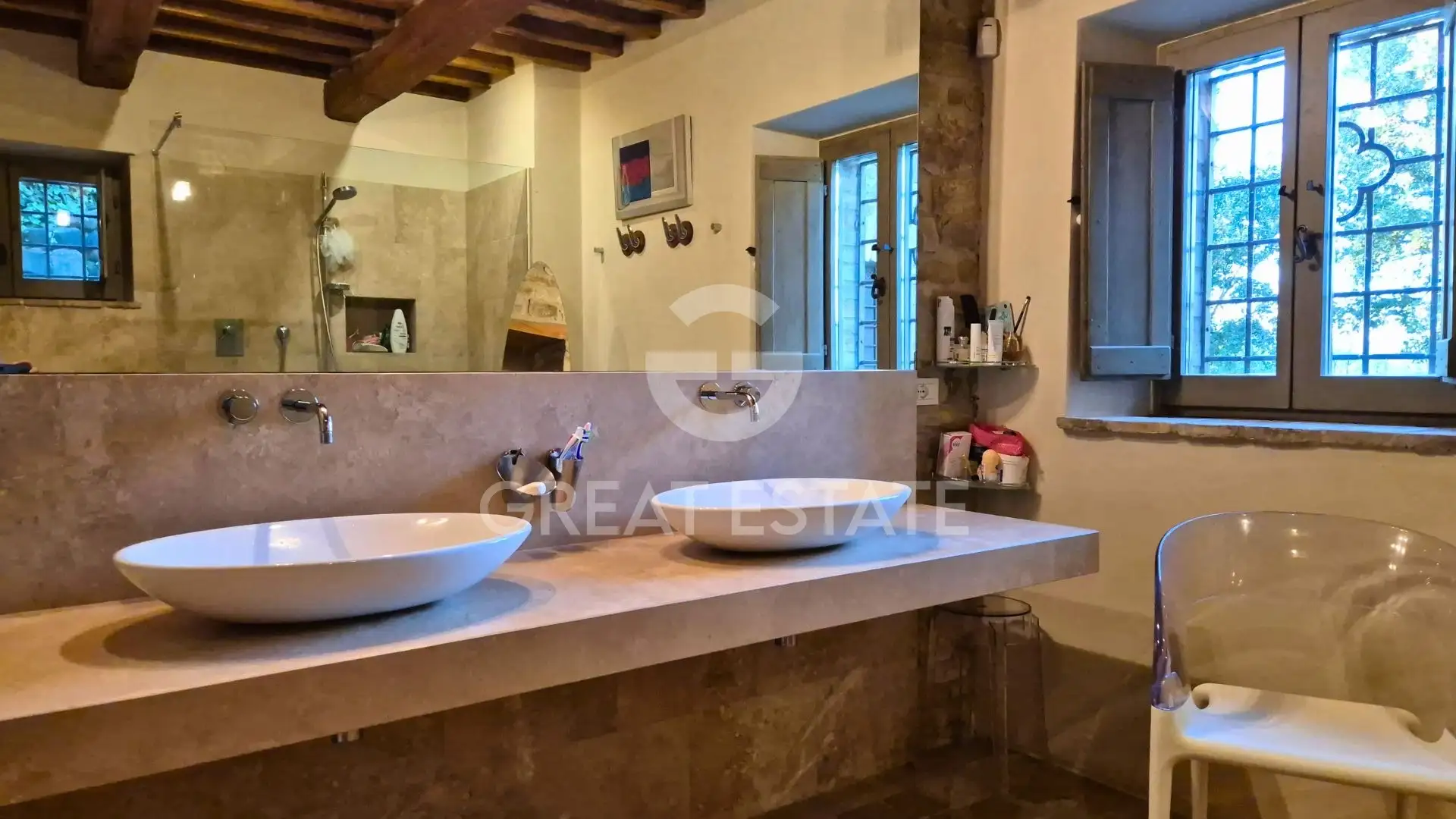 House 325m² in Italy, Perugia. Priced at 990000€ rent photo-15