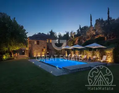 Buy in Italy for 2500000€