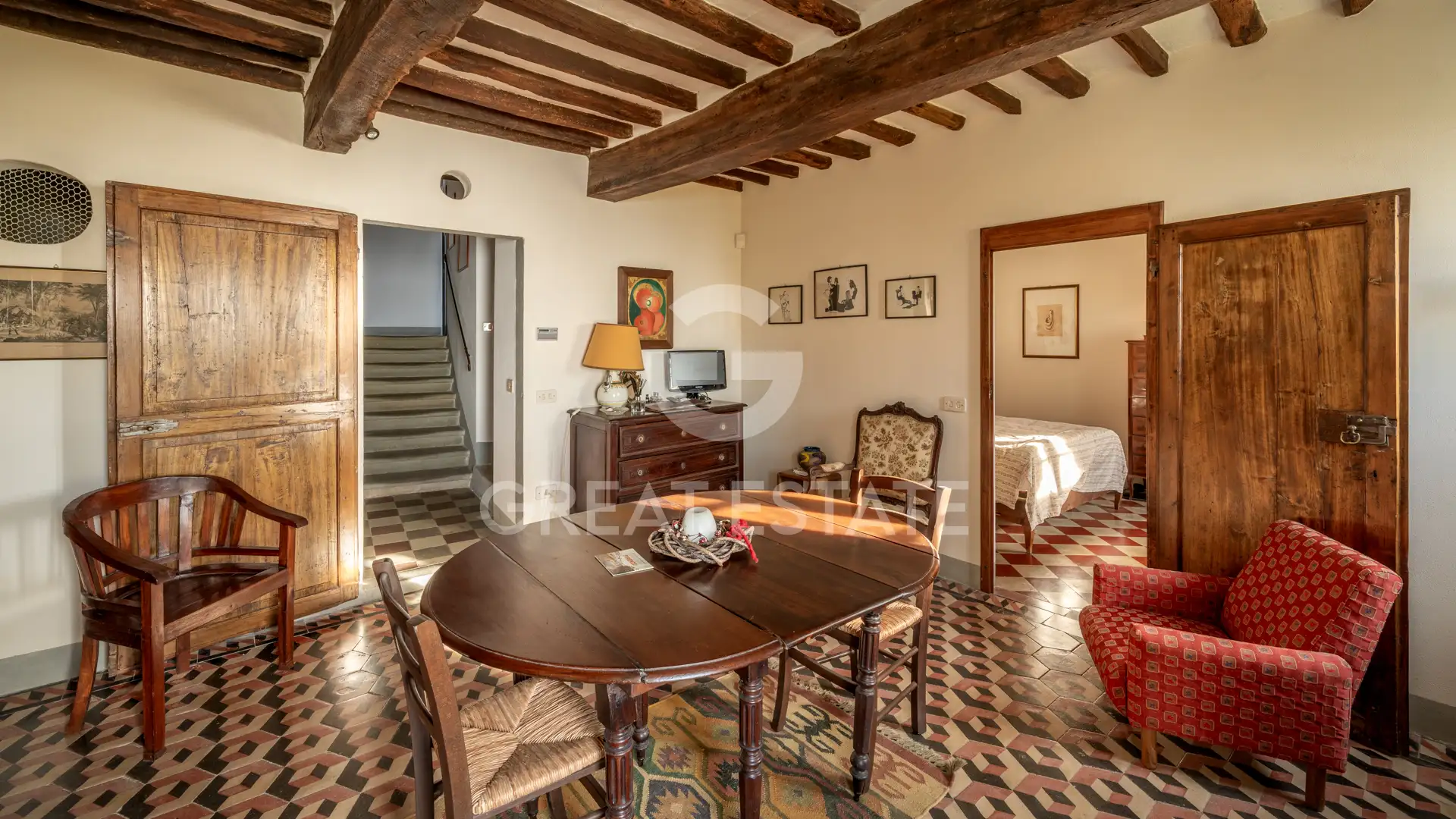 House 286m² in Italy, Florence. Priced at 580000€ rent photo-15