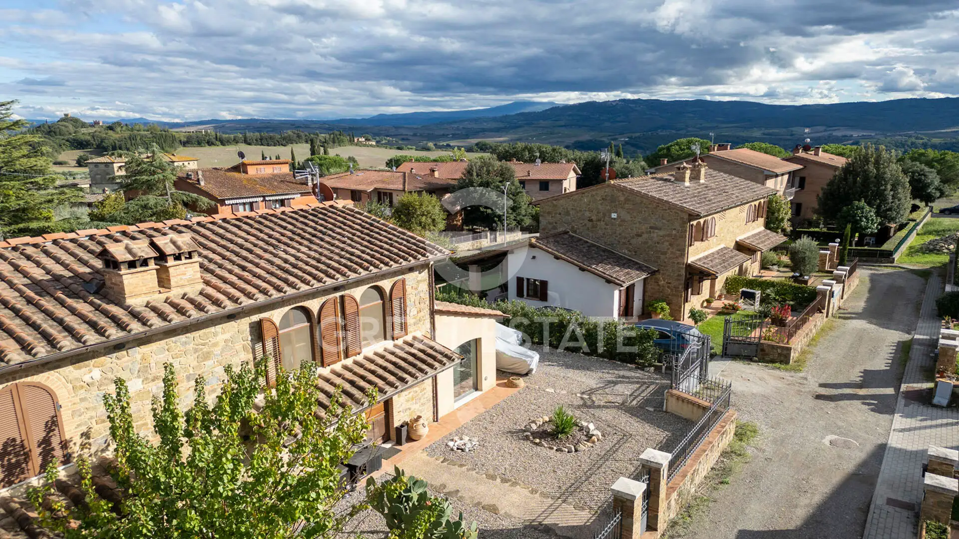 Villa 354m² in Italy, Siena. Priced at 550000€ rent photo-8