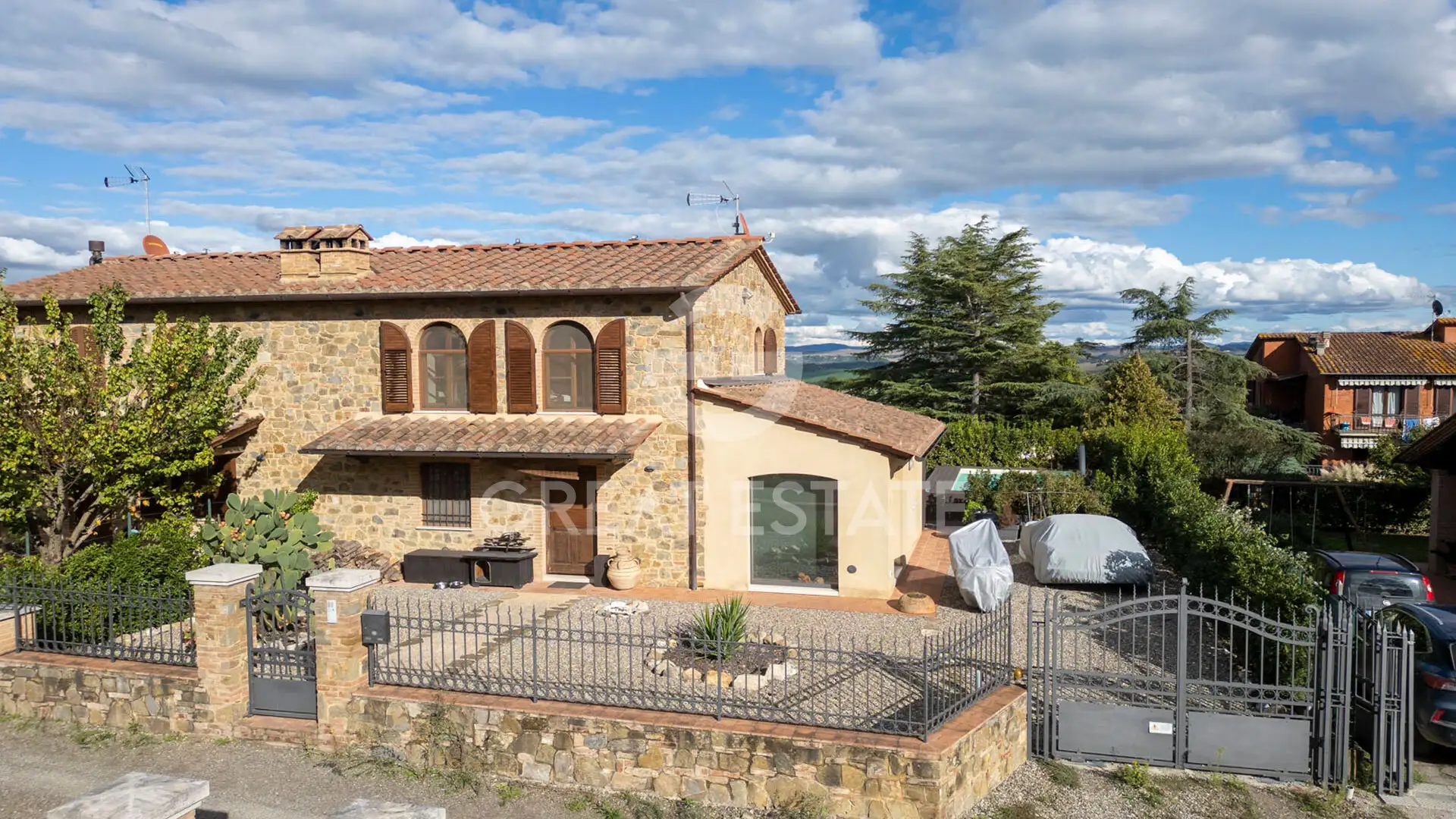Villa 354m² in Italy, Siena. Priced at 550000€ rent photo-10