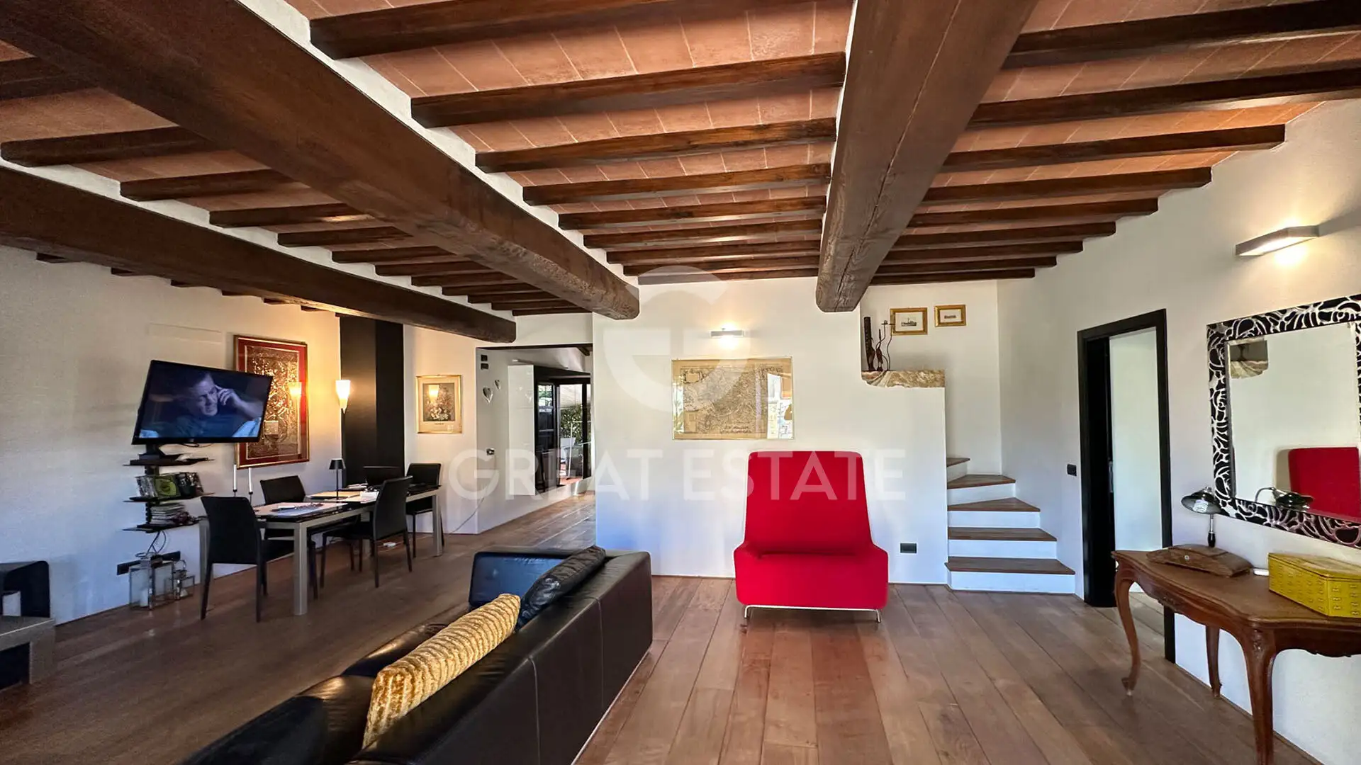 Villa 354m² in Italy, Siena. Priced at 550000€ rent photo-14