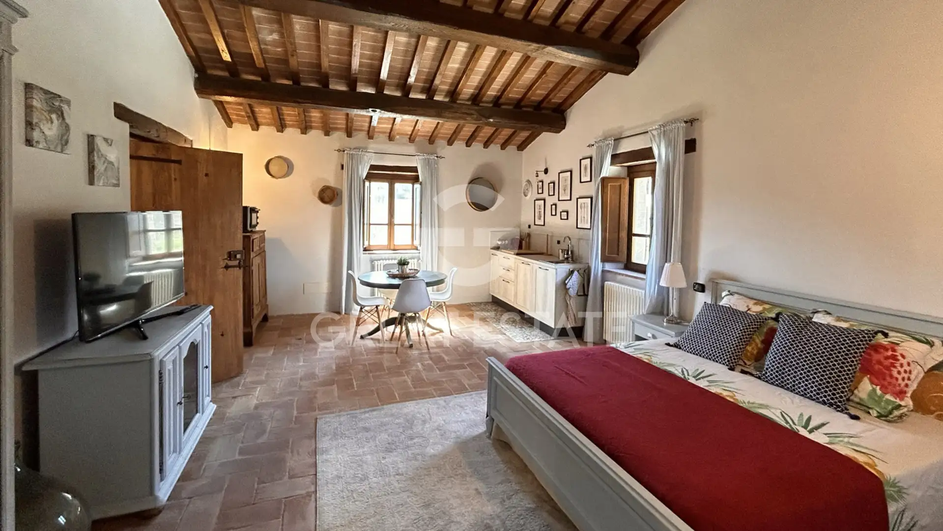 House 423m² in Italy, Perugia. Priced at 940000€ rent photo-10