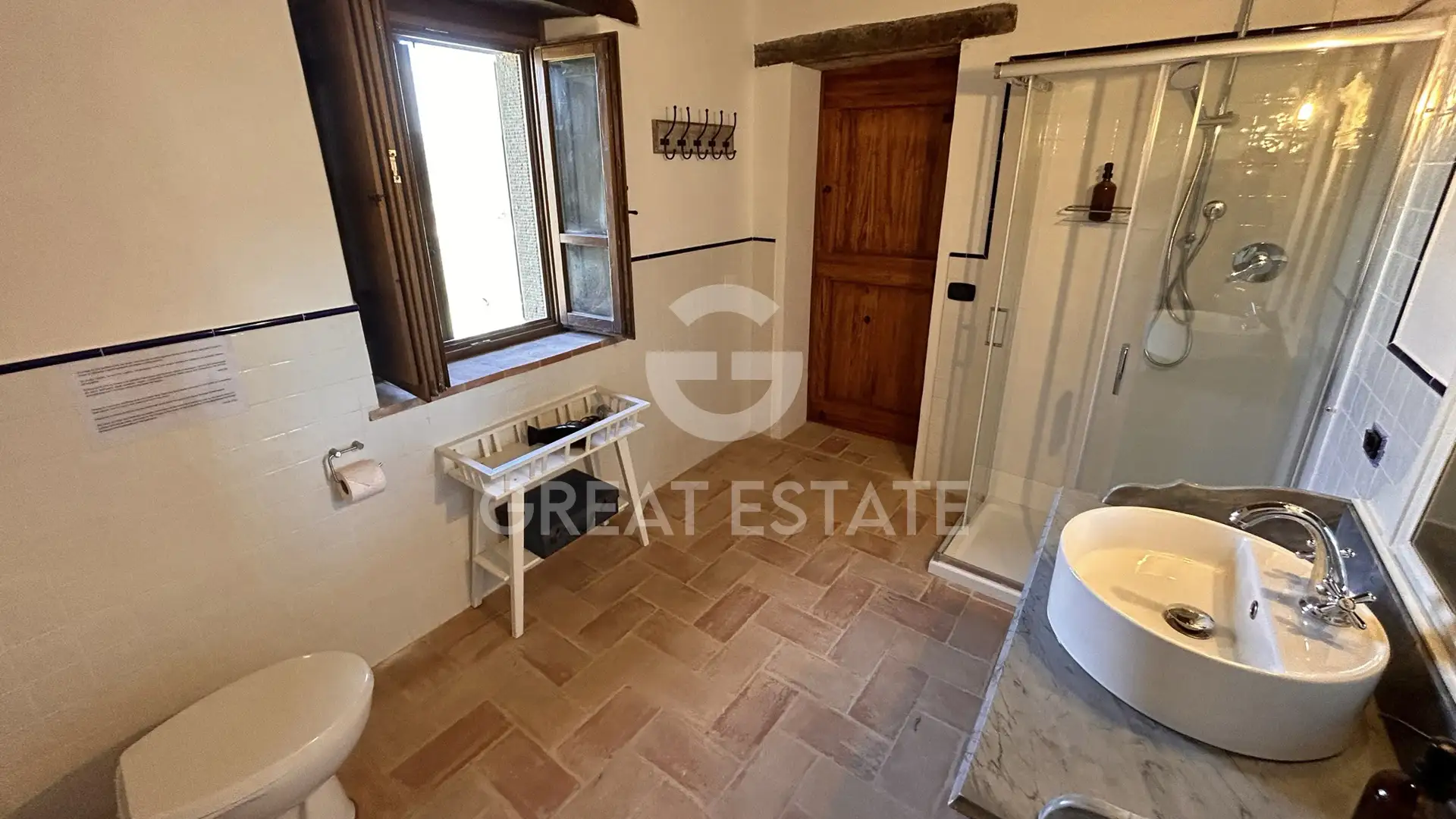 House 423m² in Italy, Perugia. Priced at 940000€ rent photo-14