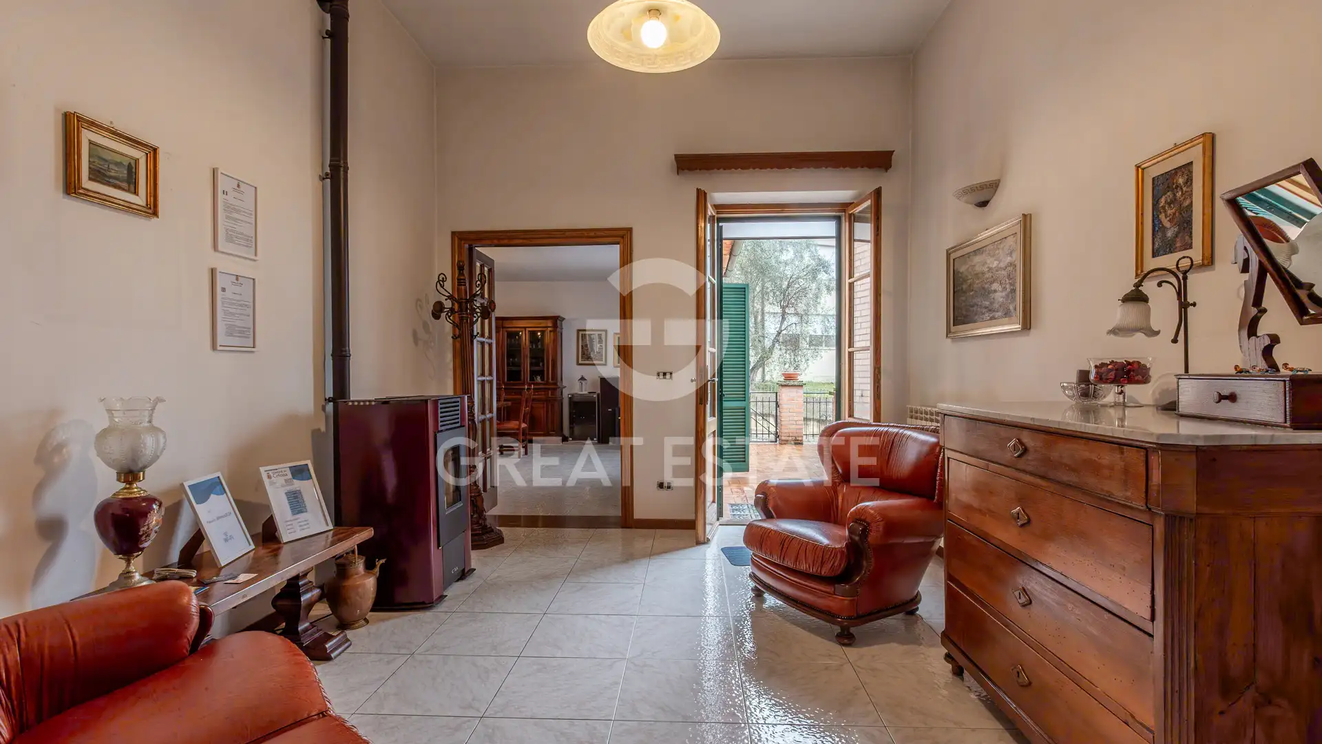 Flat 381m² in Italy, Siena. Priced at 280000€ rent photo-13