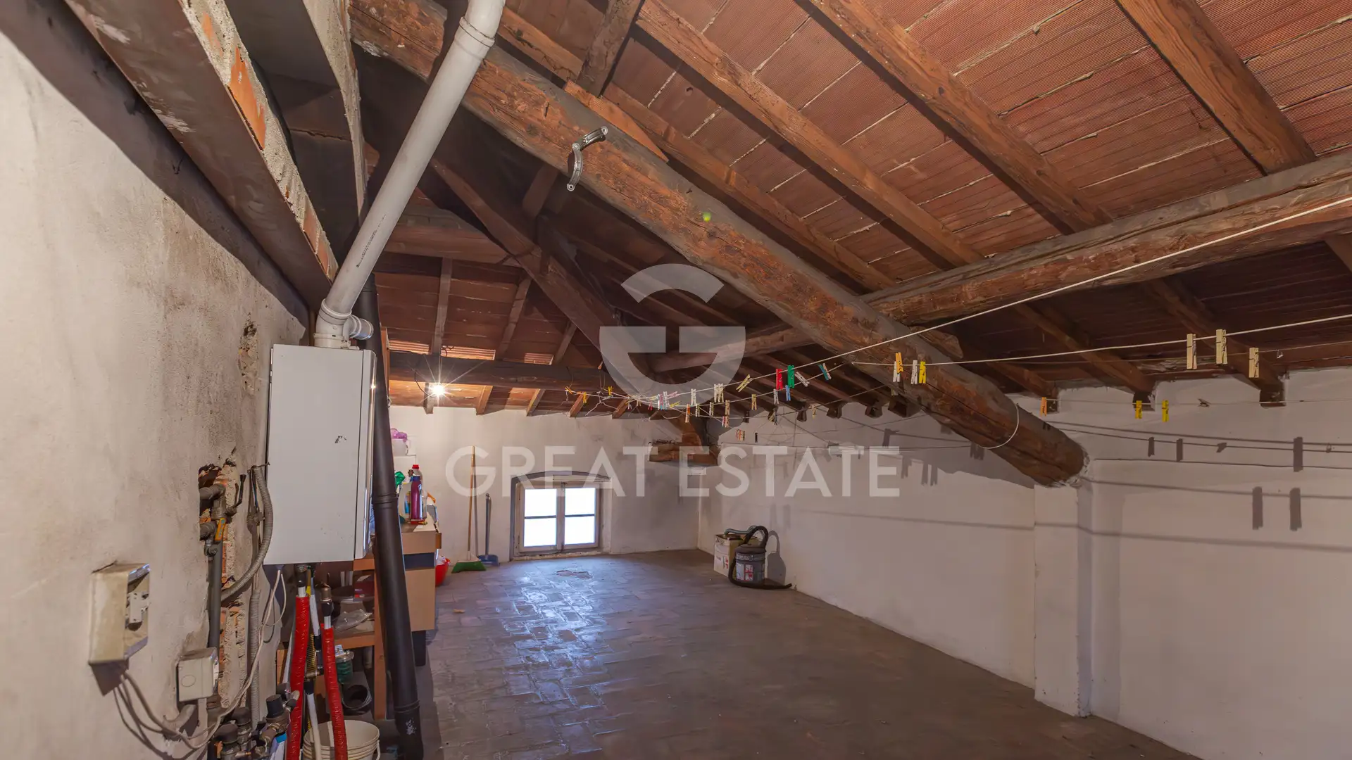 Flat 381m² in Italy, Siena. Priced at 280000€ rent photo-7