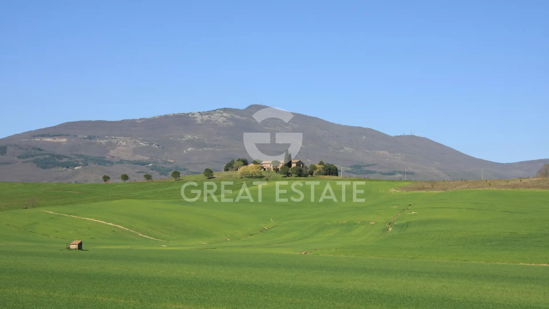 House 981m² in Italy, Perugia. Priced at 650000€ rent photo-4