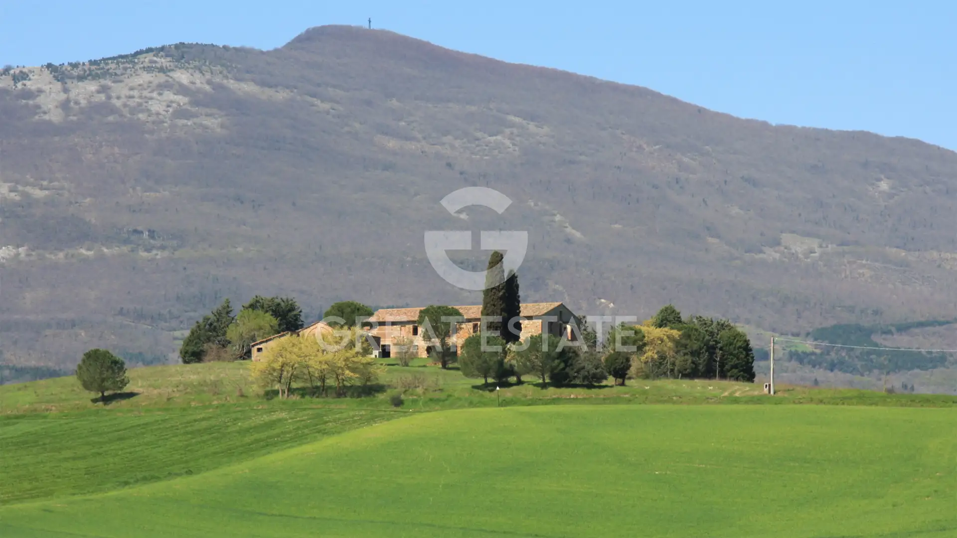 House 981m² in Italy, Perugia. Priced at 650000€ rent photo-5