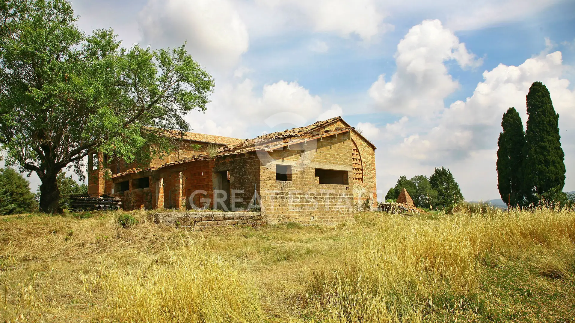 House 981m² in Italy, Perugia. Priced at 650000€ rent photo-7