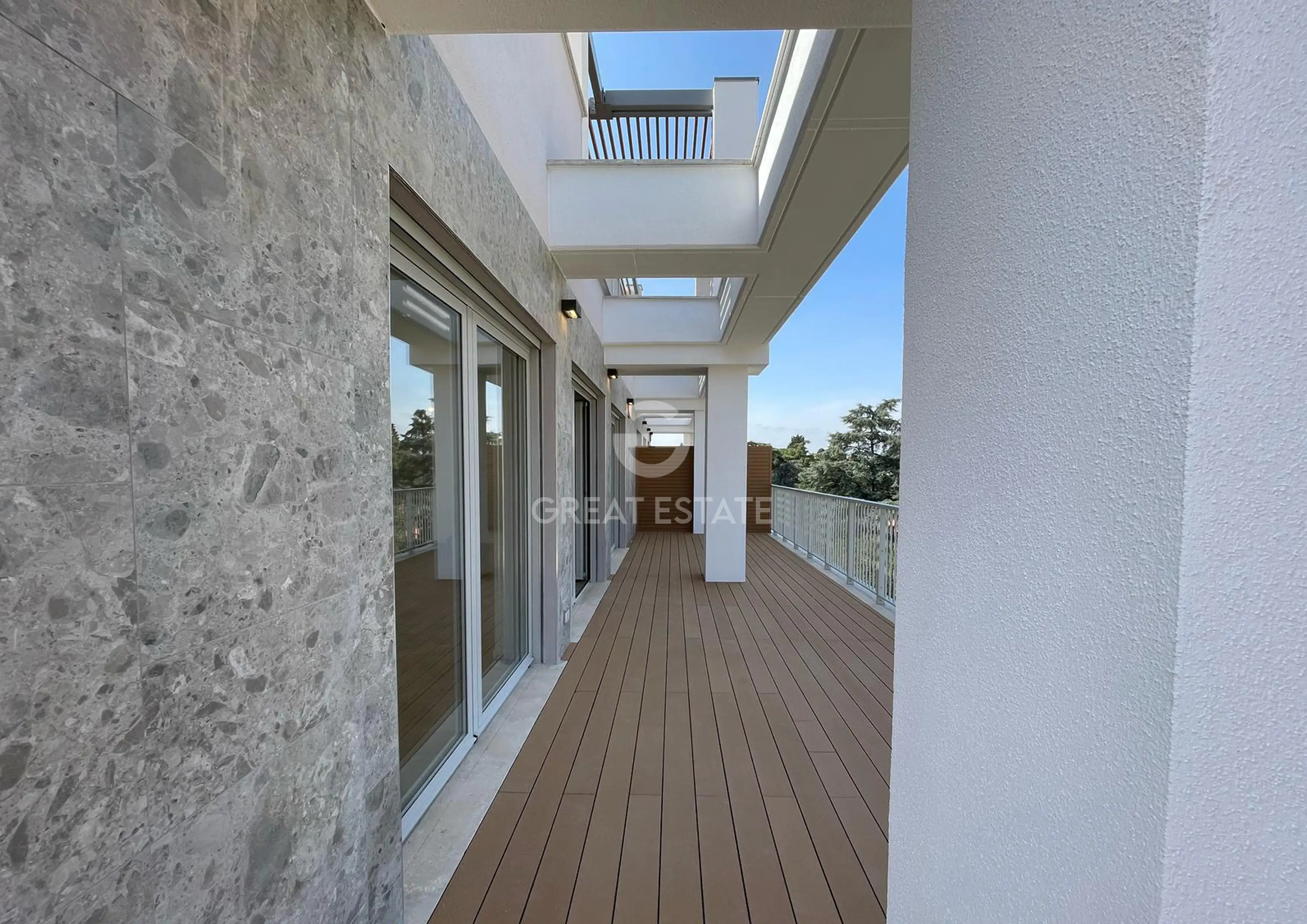 Flat 277m² in Italy, Trevignano-Romano. Priced at 1450000€ rent photo-3