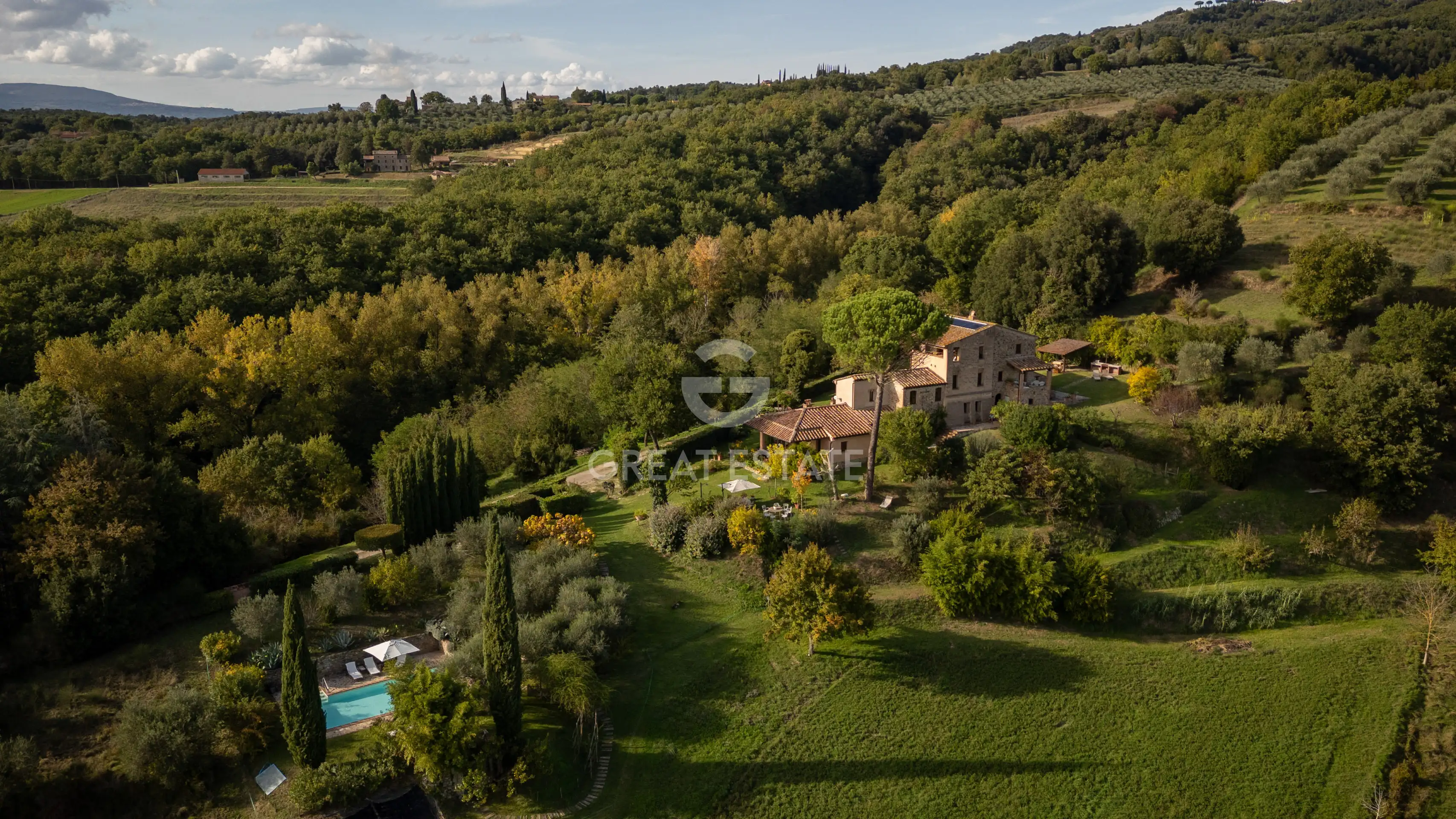 House 478m² in Italy, Perugia. Priced at 1700000€ rent photo-8