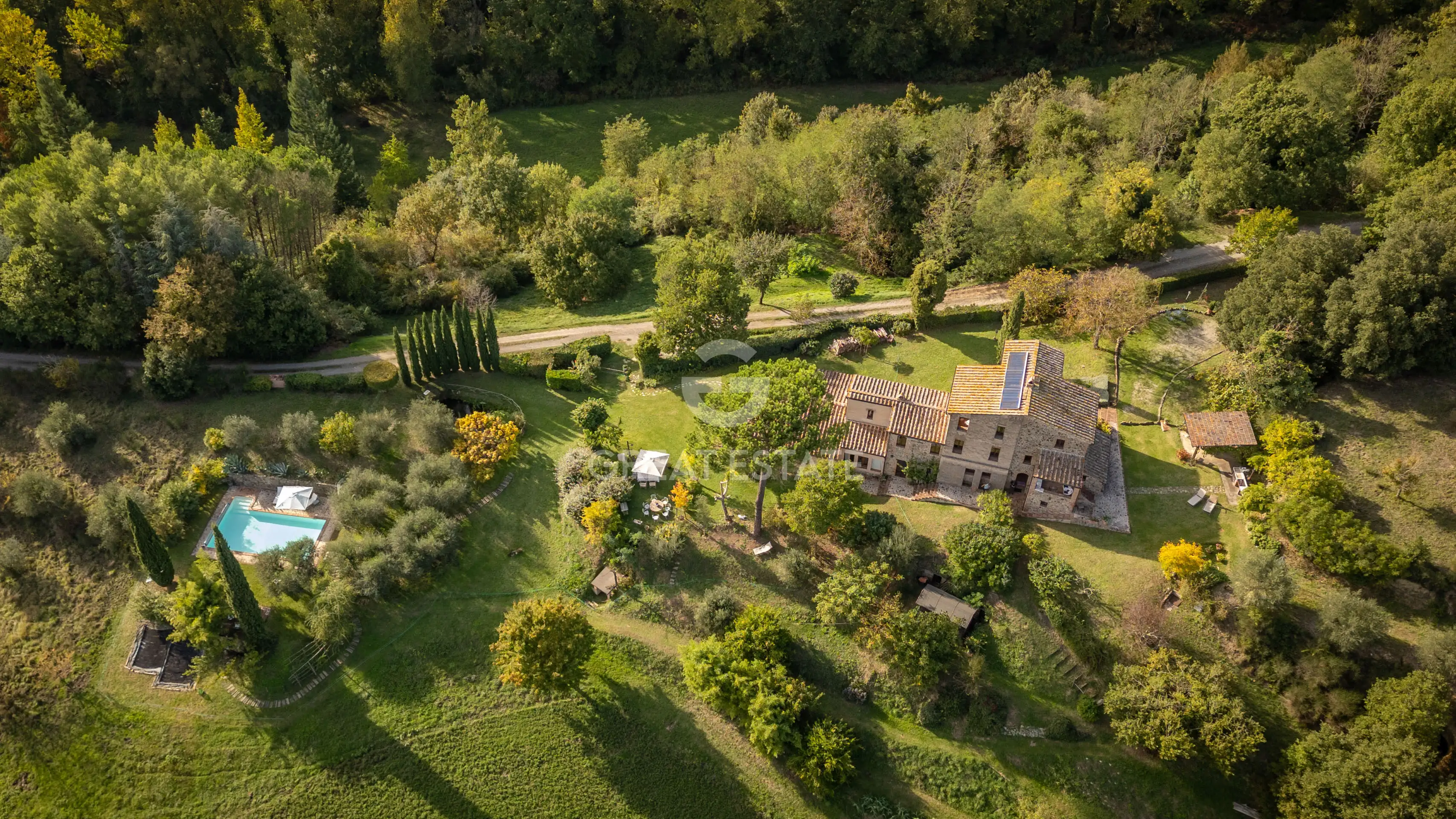 House 478m² in Italy, Perugia. Priced at 1700000€ rent photo-10