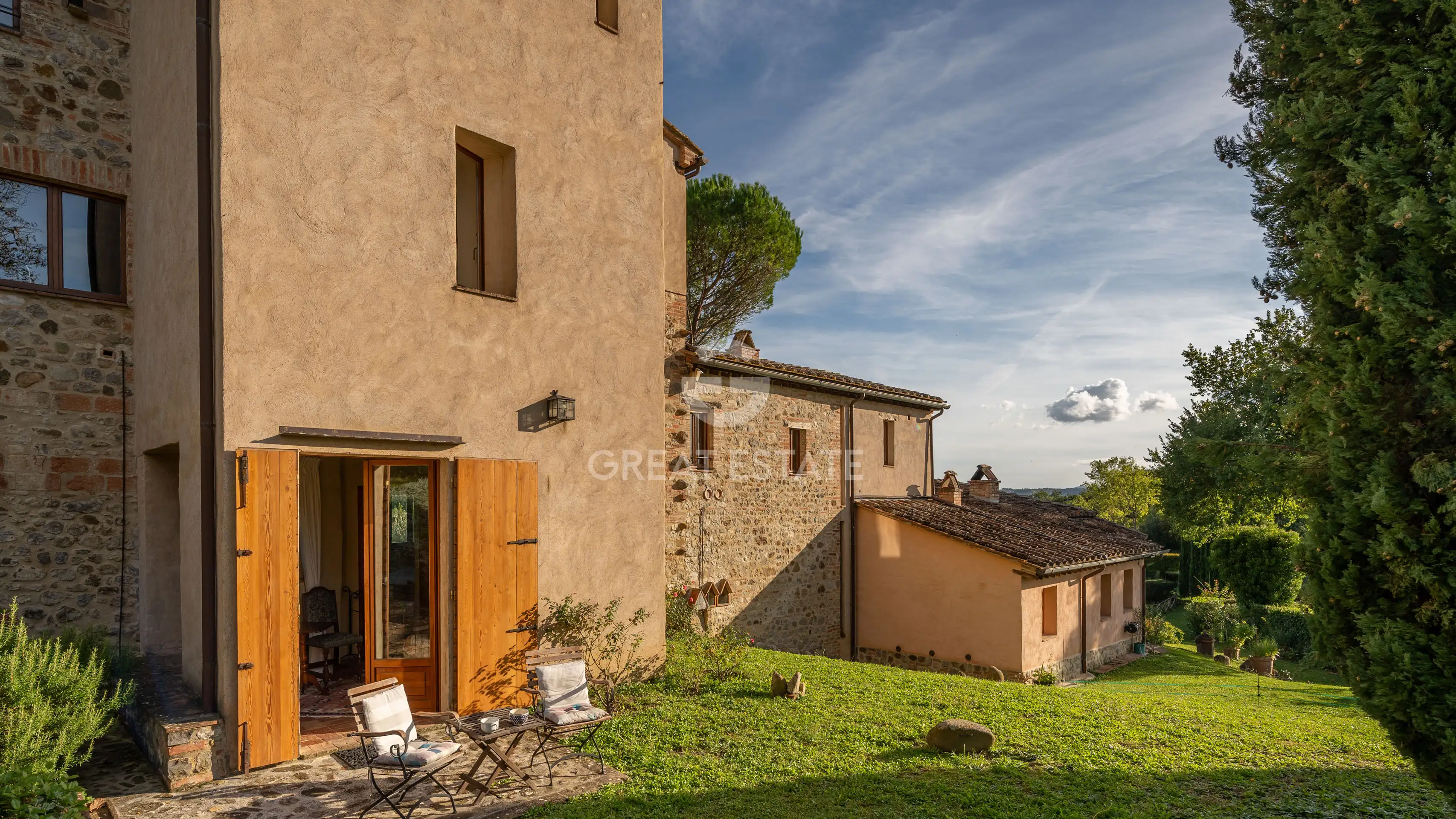 House 478m² in Italy, Perugia. Priced at 1700000€ rent photo-12