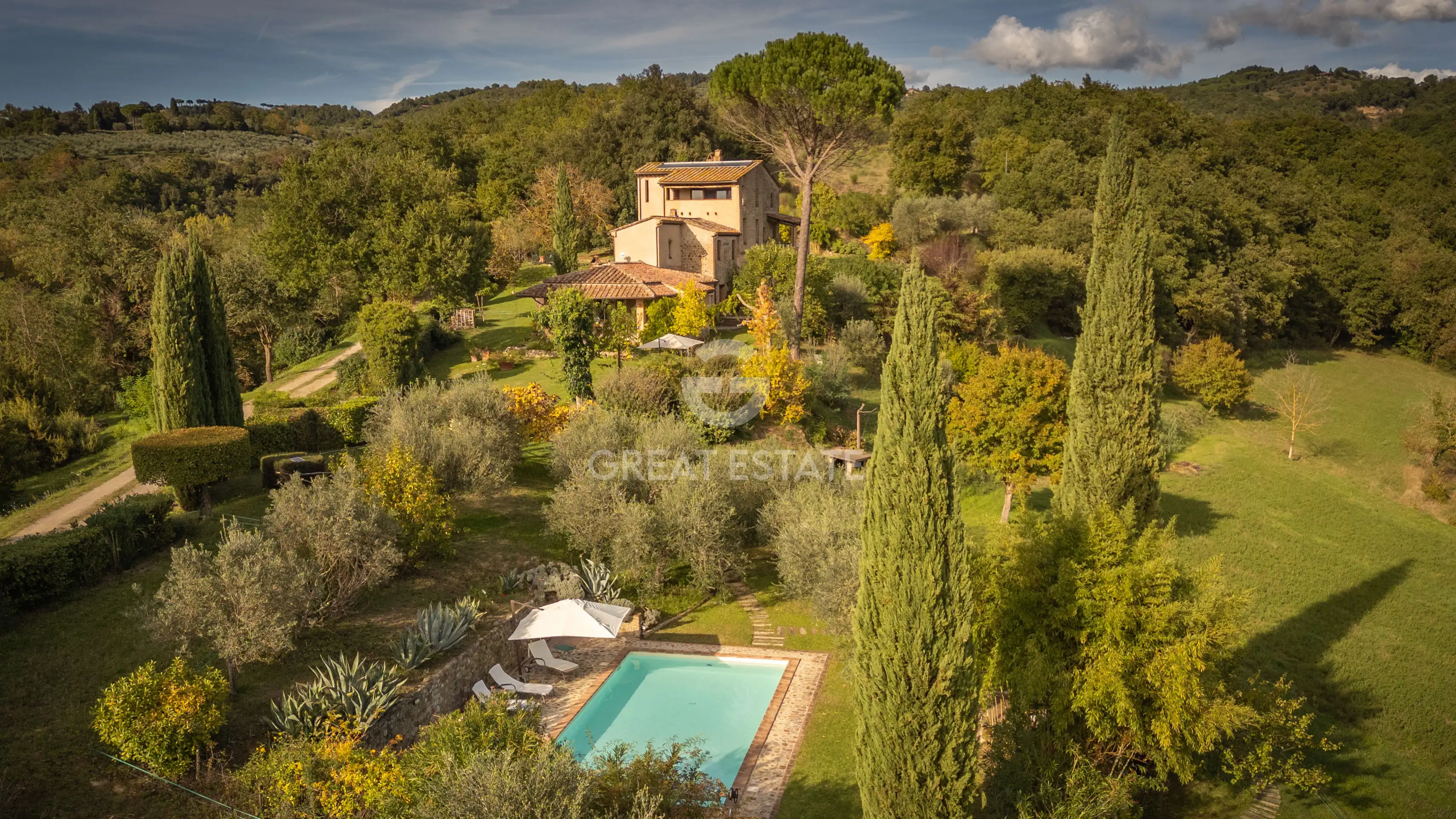 House 478m² in Italy, Perugia. Priced at 1700000€ rent photo-15
