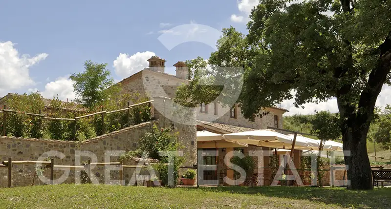 Hotels 890m² in Italy, Perugia. Priced at 1790000€ rent photo-4