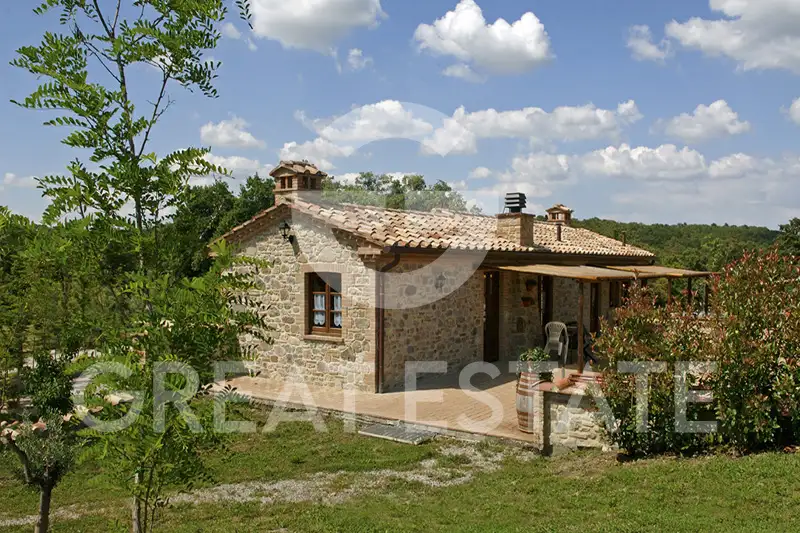Hotels 890m² in Italy, Perugia. Priced at 1790000€ rent photo-11