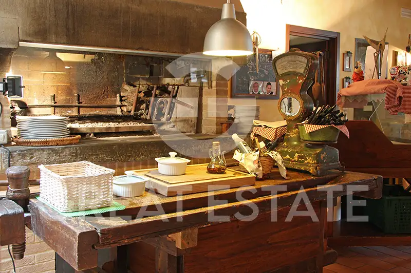Hotels 890m² in Italy, Perugia. Priced at 1790000€ rent photo-14