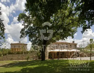 Buy in Italy for 1790000€