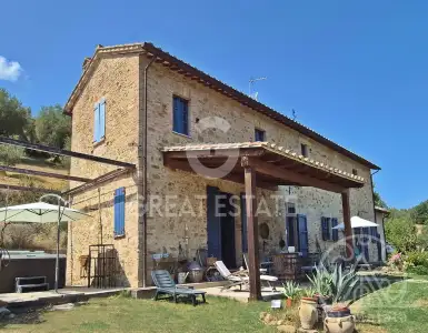 Buy in Italy for 650000€
