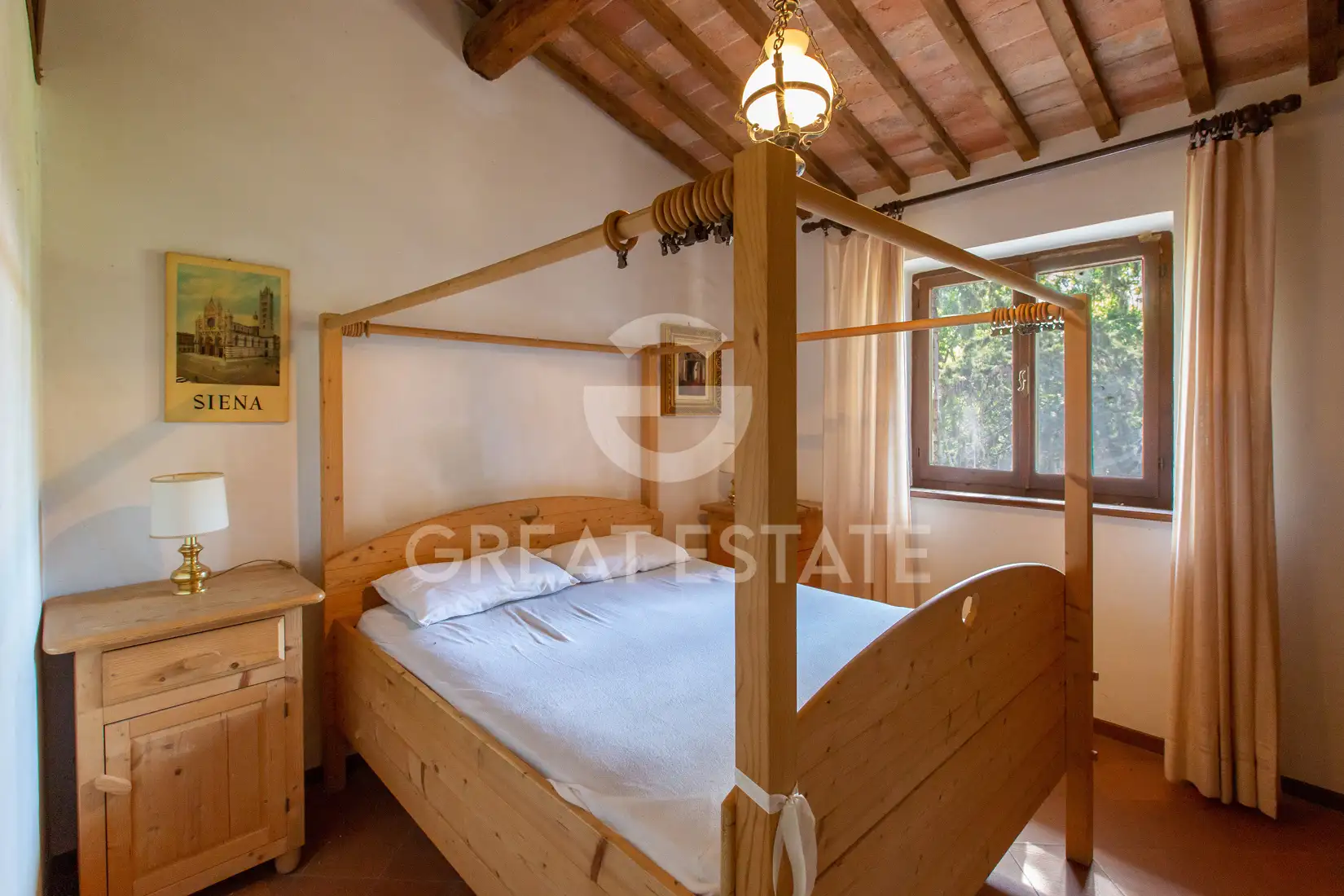 House 359m² in Italy, Siena. Priced at 850000€ rent photo-15
