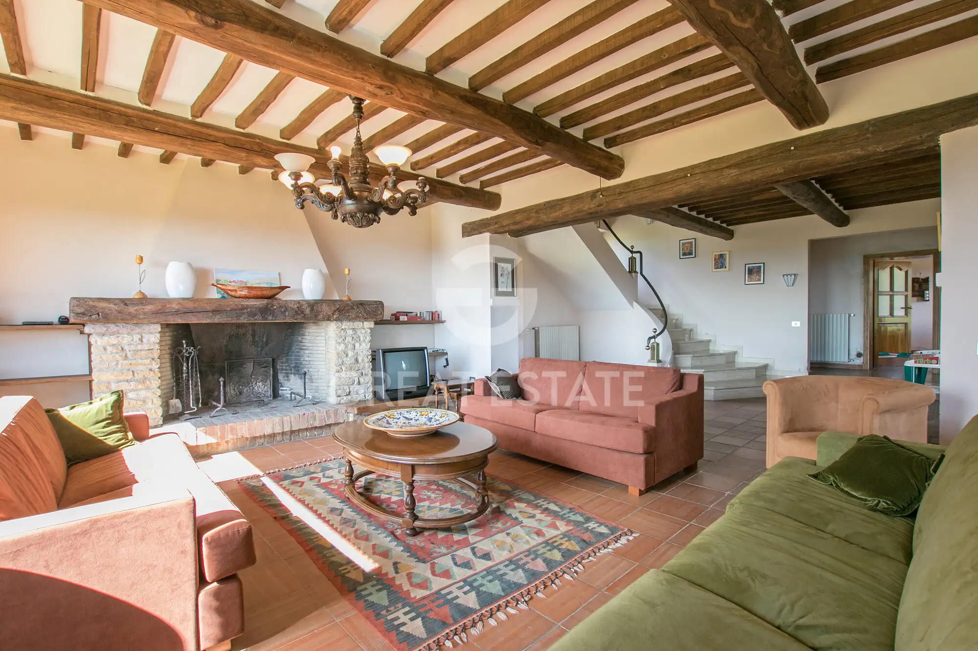 House 870m² in Italy, Siena. Priced at 2950000€ rent photo-8