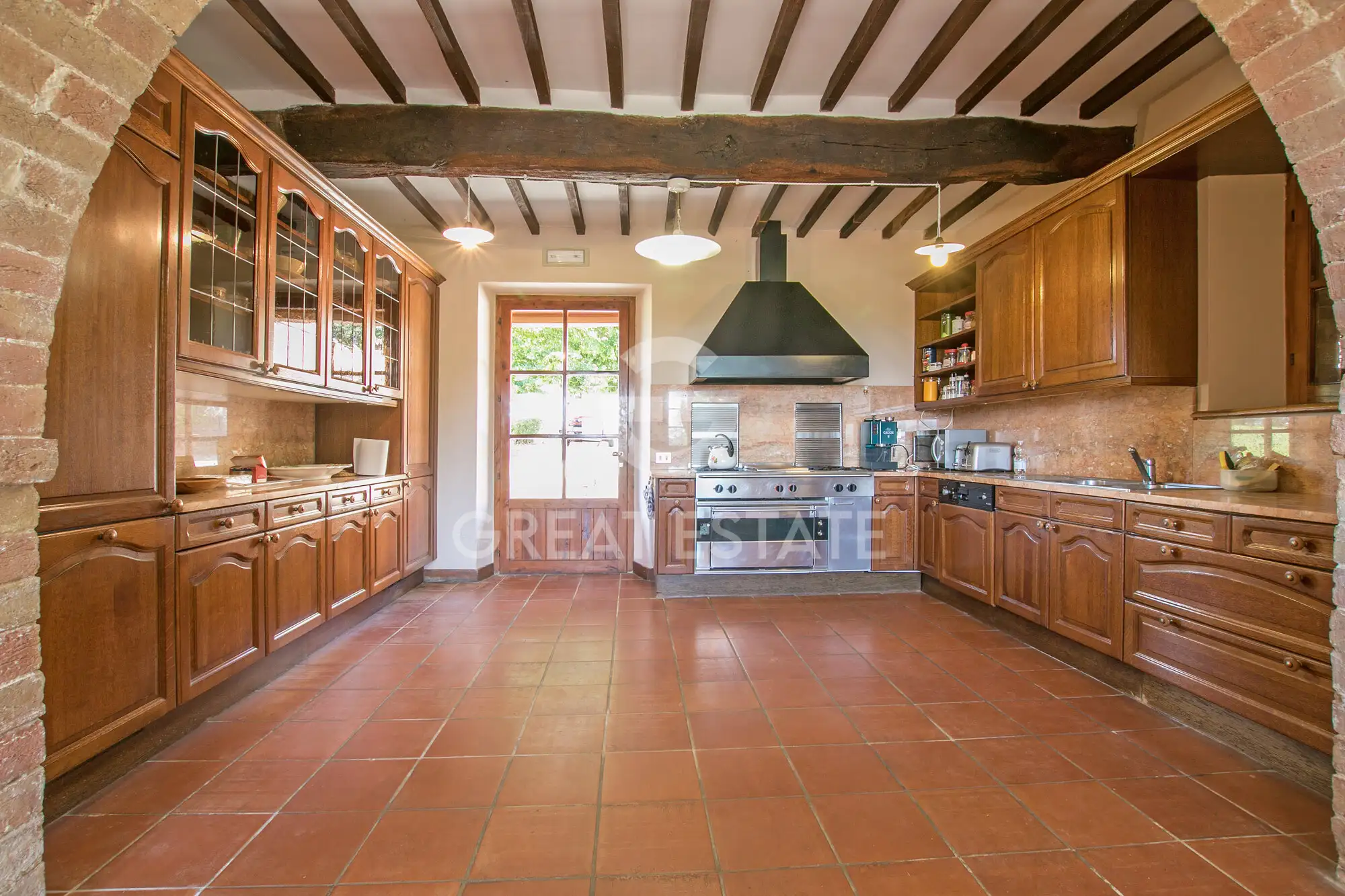 House 870m² in Italy, Siena. Priced at 2950000€ rent photo-10