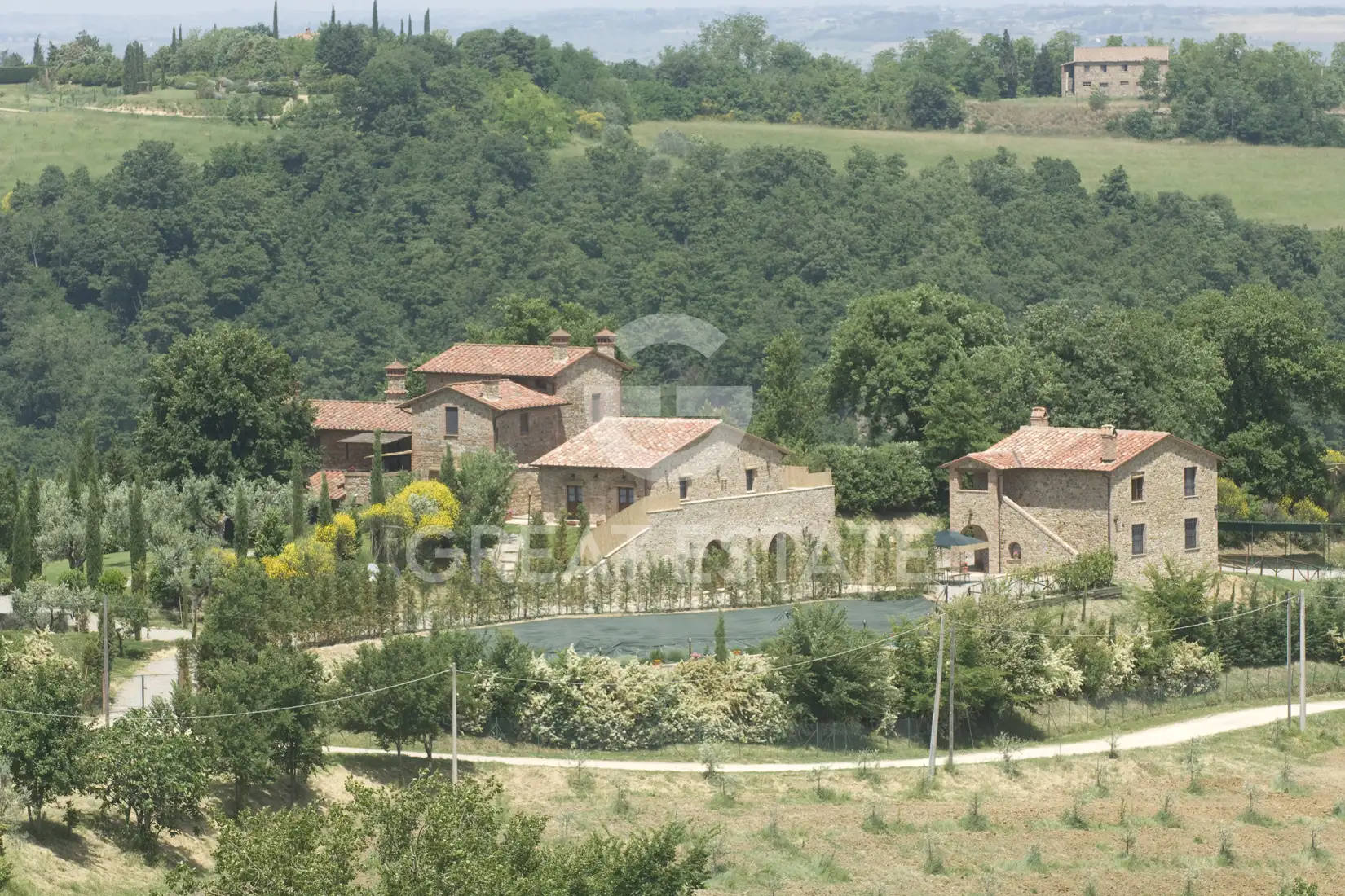 House 605m² in Italy, Perugia. Priced at 2300000€ rent photo-7