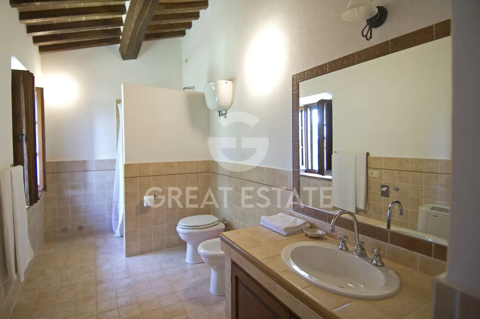 House 605m² in Italy, Perugia. Priced at 2300000€ rent photo-14