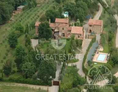 Buy in Italy for 2300000€