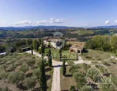 Buy in Italy for 1250000€