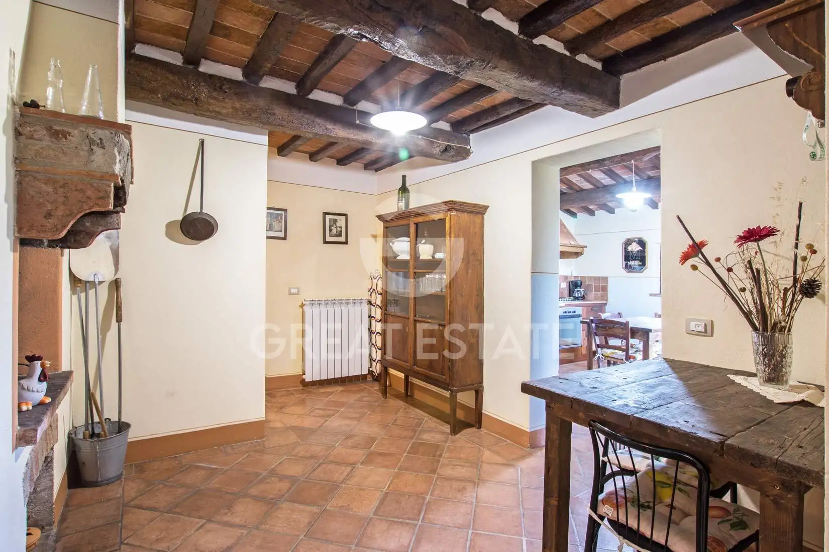 House 190m² in Italy, Arezzo. Priced at 530000€ rent photo-14