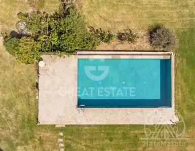 Buy in Italy for 530000€