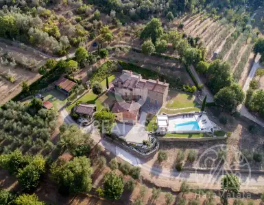 Buy in Italy for 1800000€