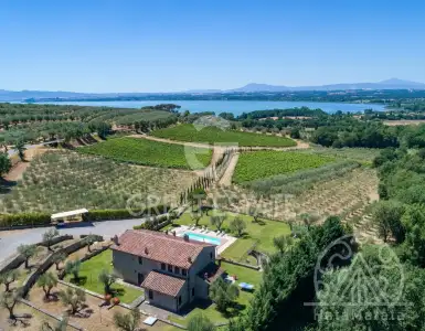 Buy in Italy for 1490000€