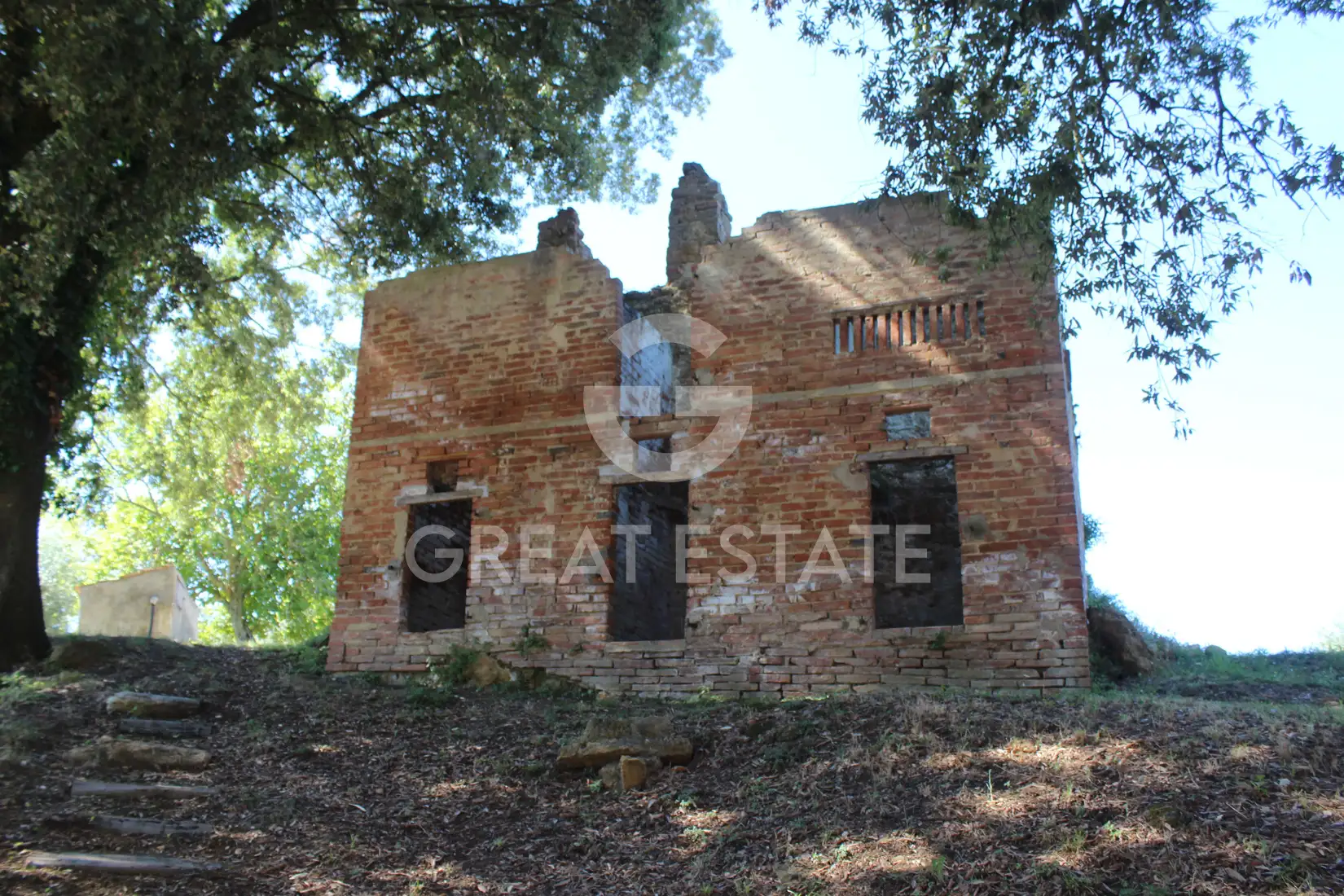 House 401m² in Italy, Siena. Priced at 500000€ rent photo-4