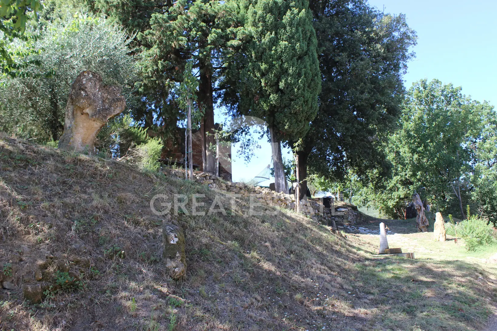 House 401m² in Italy, Siena. Priced at 500000€ rent photo-8