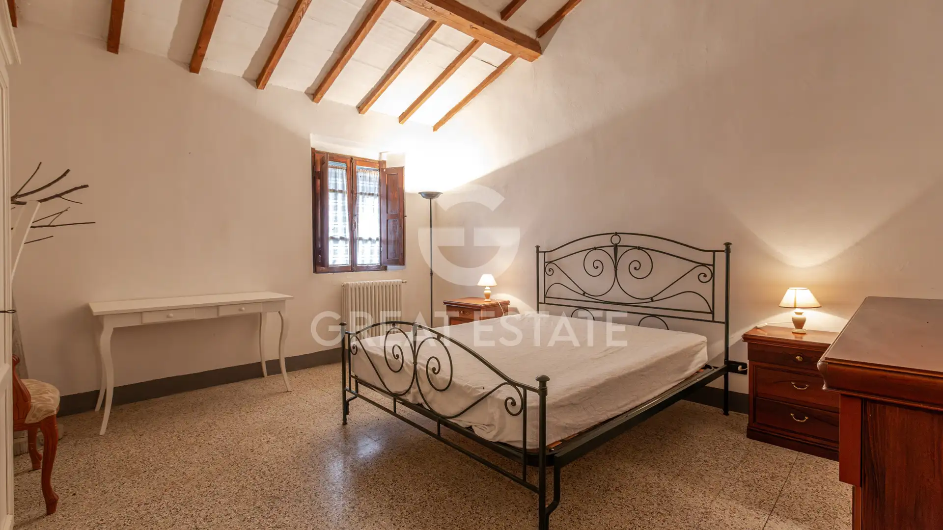 House 401m² in Italy, Siena. Priced at 500000€ rent photo-13
