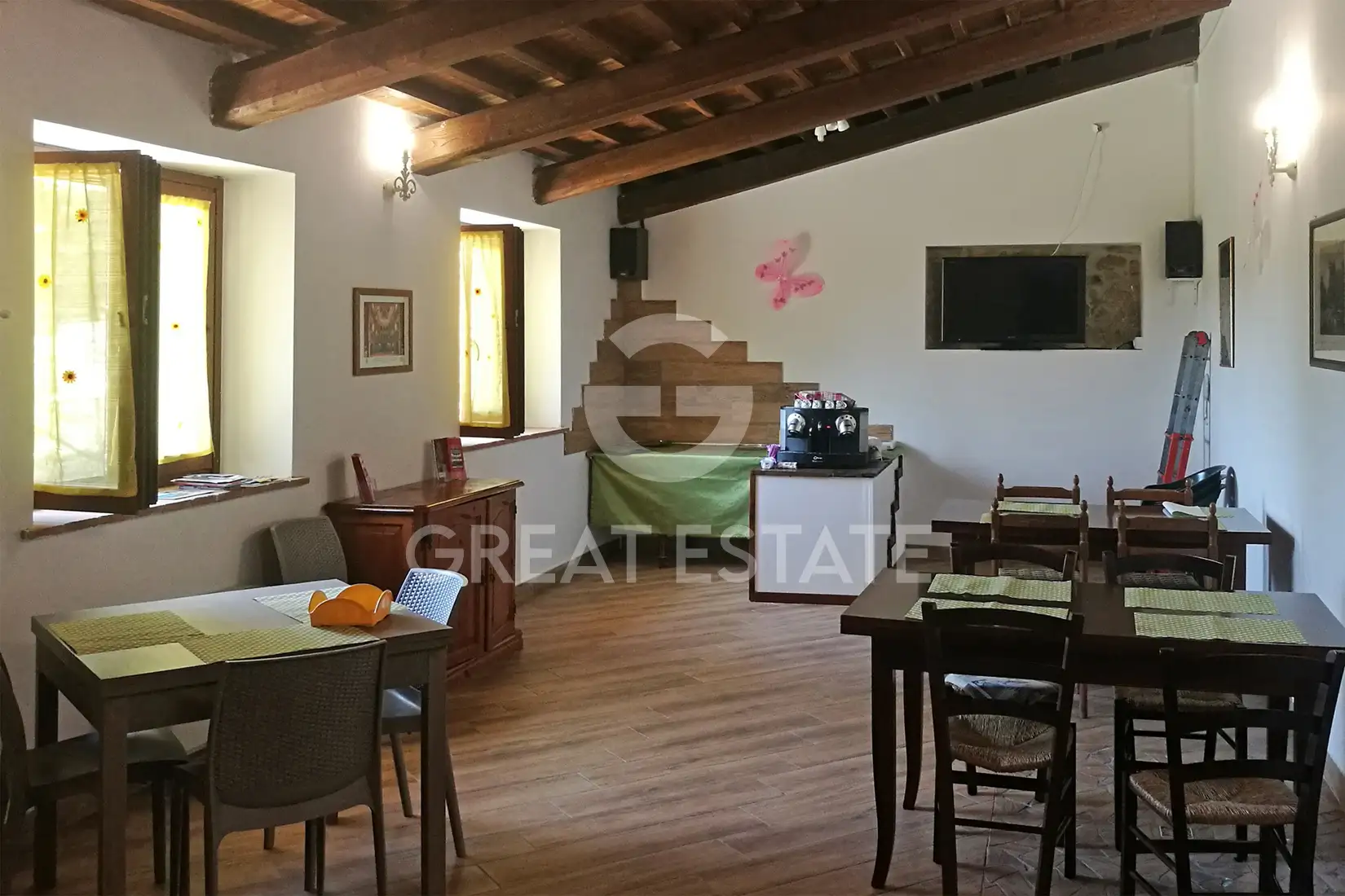 House 918m² in Italy, Perugia. Priced at 880000€ rent photo-10