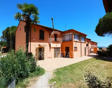 Buy in Italy for 2000000€