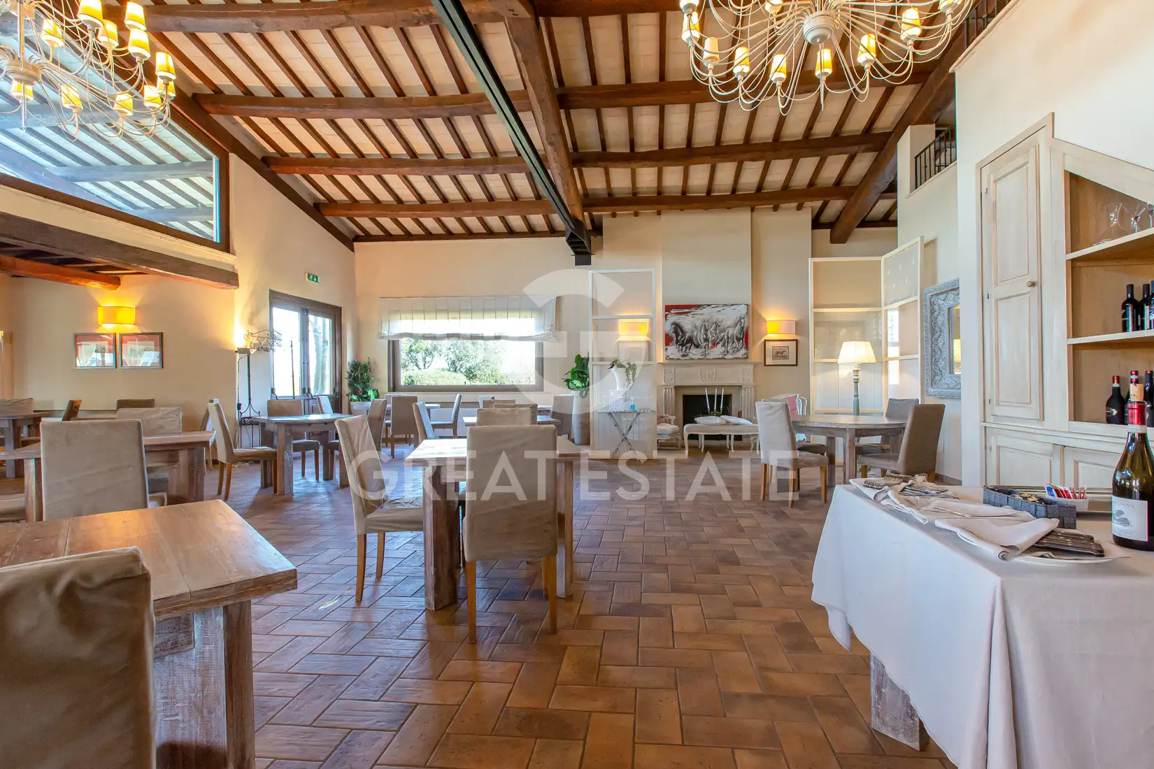 Hotels 3491m² in Italy, Perugia. Priced at 5000000€ rent photo-13