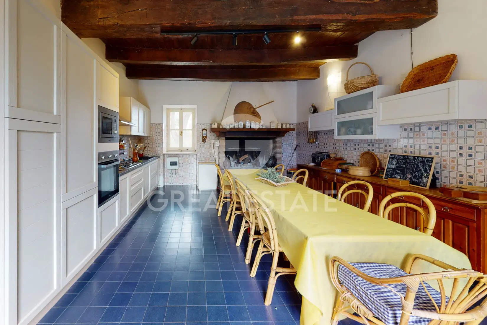House 828m² in Italy, Terney. Priced at 1100000€ rent photo-15