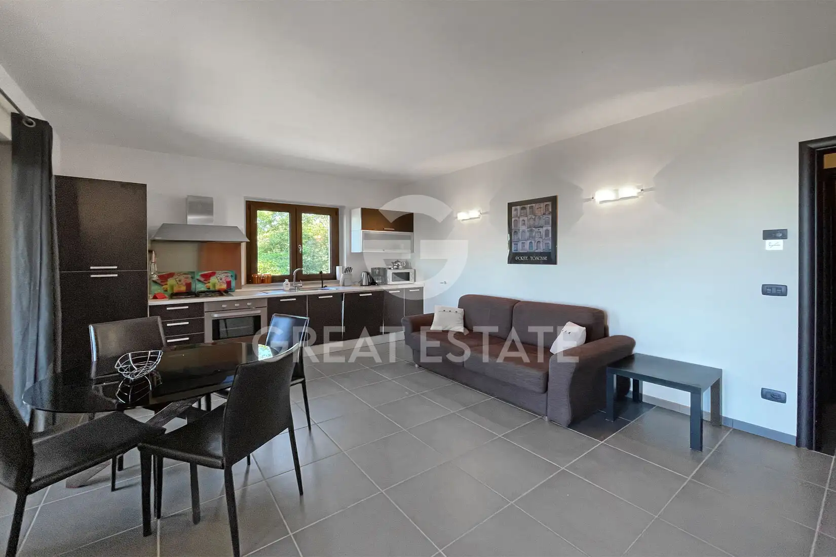 House 394m² in Italy, Perugia. Priced at 690000€ rent photo-13