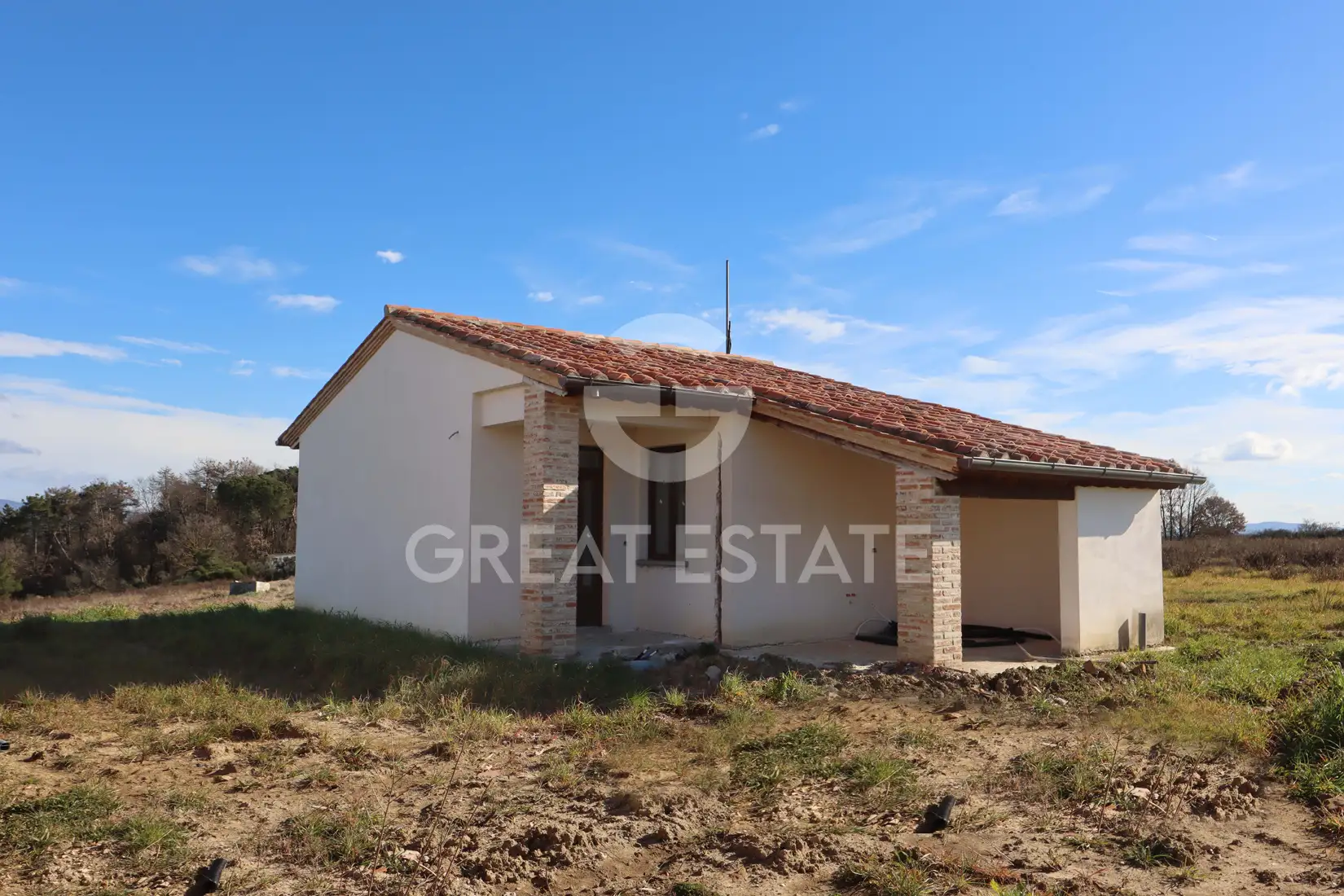 House 395m² in Italy, Perugia. Priced at 645000€ rent photo-4