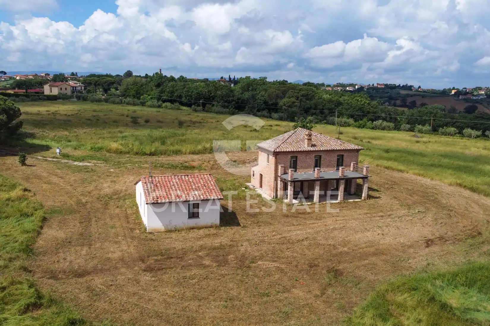 House 395m² in Italy, Perugia. Priced at 645000€ rent photo-10