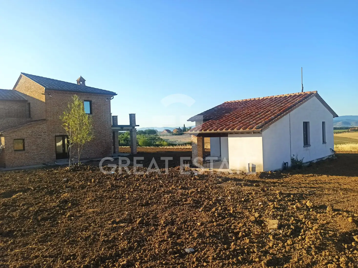 House 395m² in Italy, Perugia. Priced at 645000€ rent photo-15