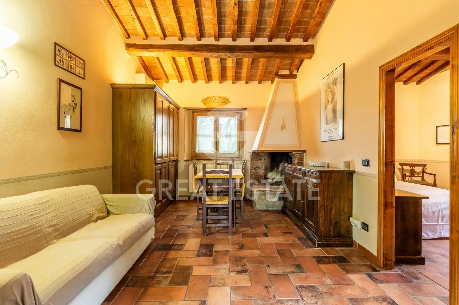 House 2389m² in Italy, Perugia. Priced at 1950000€ rent photo-6