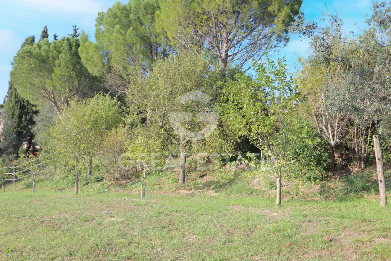 House 654m² in Italy, Perugia. Priced at 995000€ rent photo-9
