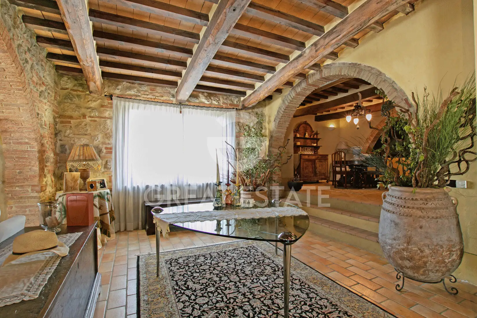 House 489m² in Italy, Siena. Priced at 1350000€ rent photo-14
