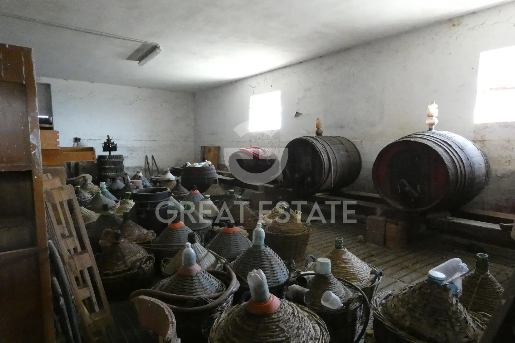 House 1065m² in Italy, Siena. Priced at 530000€ rent photo-14