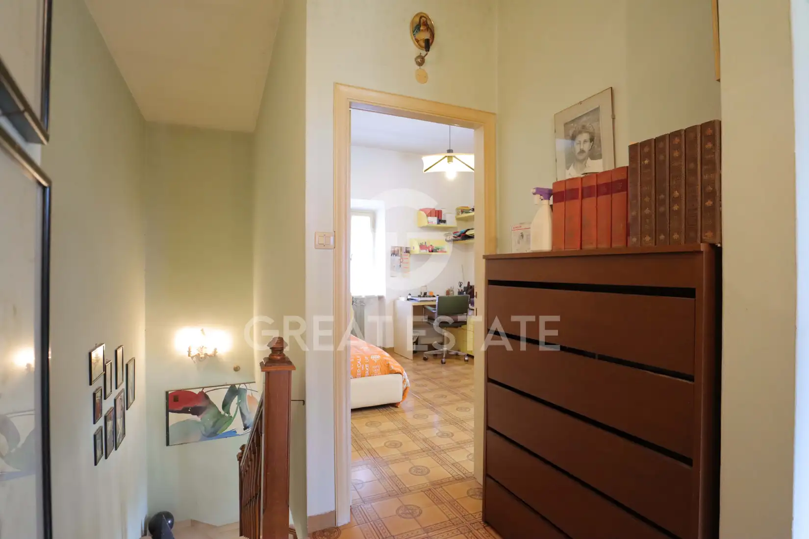 House 345m² in Italy, Arezzo. Priced at 540000€ rent photo-9